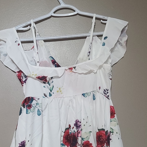 Women Dress - Picture 3 of 5